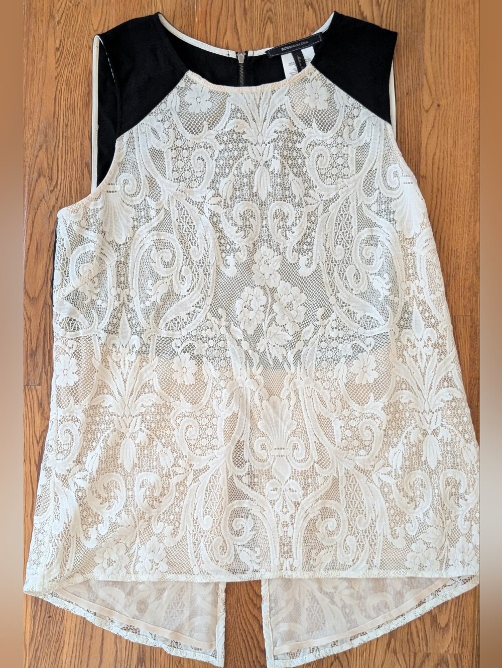 BCBGMaxAzria Black and White Lace-Trim Sleeveless Top